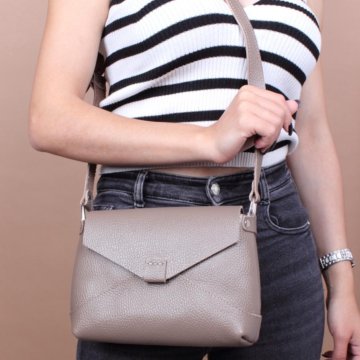 Женская сумка через плечо из натуральной кожи серо