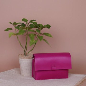 Женская сумка через плечо из натуральной кожи розо