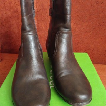 Сапоги осенние новые Zenden 38 размер