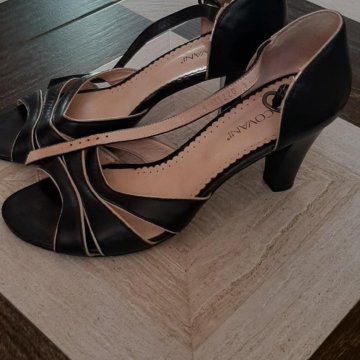 Босоножки и туфли 37 р