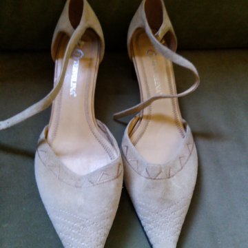 Босоножки женские