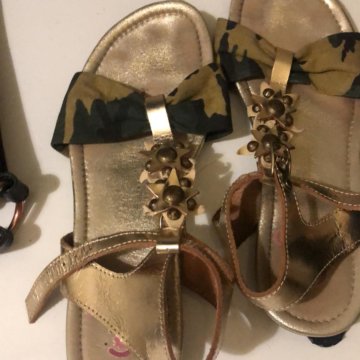 Босоножки 39 р