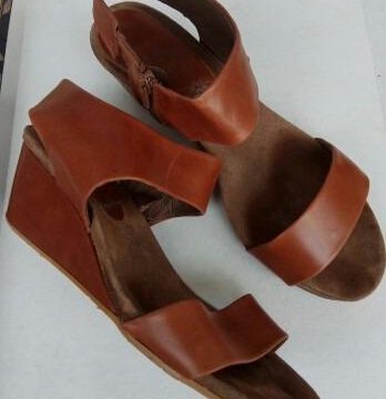 Босоножки из нат. кожи в отличном состоянии