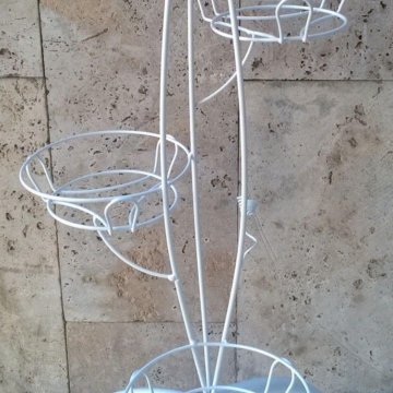 Новая стойка на 3 горшка