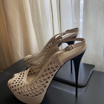 Босоножки Marco Pinni на шпильке тонкой размер 38