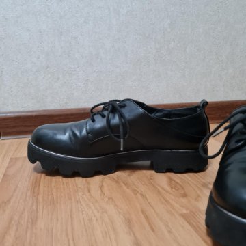 BERSHKA туфли ботинки 39р