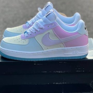 Новые кроссовки Nike air force 1