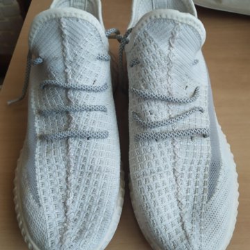 Кроссовки раз 38