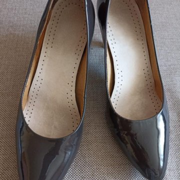 Туфли Caprice натуральная лакированная кожа
