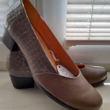 Туфли женские 37р.нат.кожа Германия