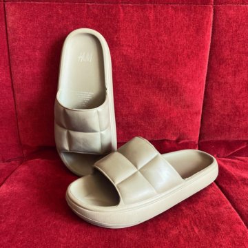 Шлепанцы H&M/сланцы/шлепки/кроксы