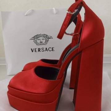 Туфли Versace