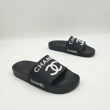 Женские Шлëпанцы Chanel????