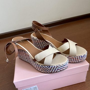 Босоножки Tervolina