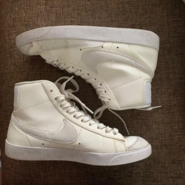 Кроссовки Nike blazer mid 77