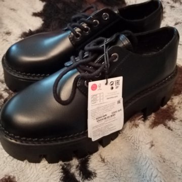 Ботинки Bershka