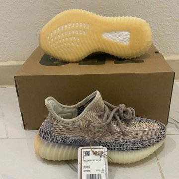 Новые кроссовки Yeezy Boost 350