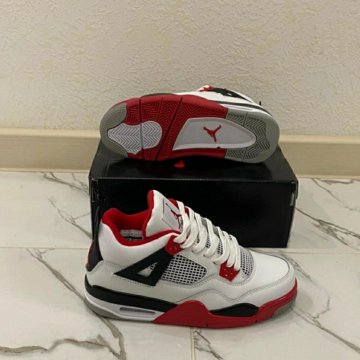 Новые кроссовки Nike air Jordan 4