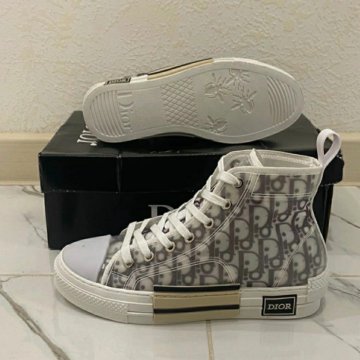 Новые кроссовки Dior