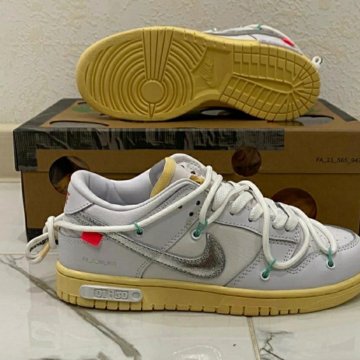 Новые кроссовки Nike Dunk x Off-White