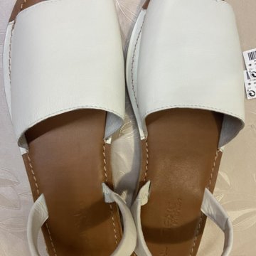 Эскадрильи босоножки р.37