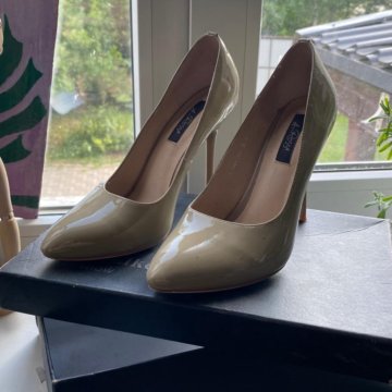 Туфли Carlo Pazolini 36 размер Бежевые