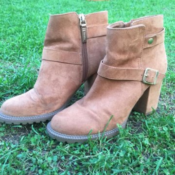 Сапожки bershka 37 размер