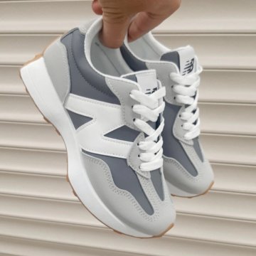 Кроссовки New Balance женские