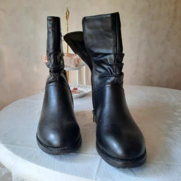 Новые женские сапоги из искусственной кожи на мех