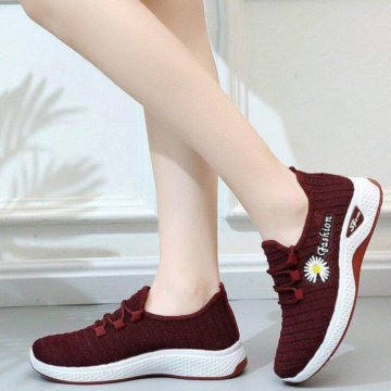 Кроссовки на 39 размер