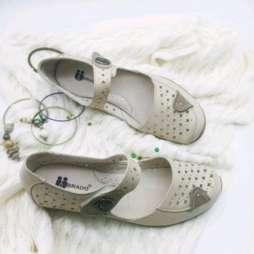 Босоножки 40 размер новые