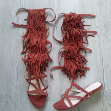 Босоножки замша Bershka