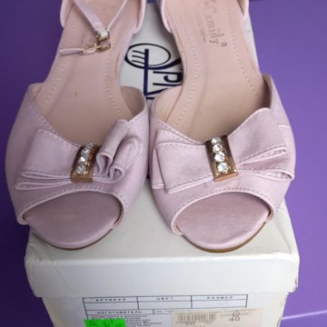 Новые босоножки