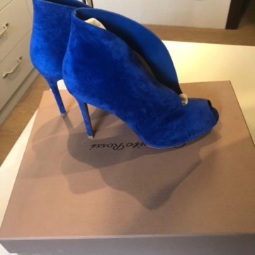 Эксклюзивная обувь из Европы известных марок