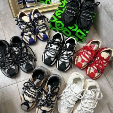 Кроссовки женские DG