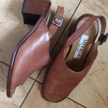 Босоножки MITICA Италия. Кожа