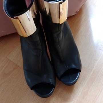 Ботильоны Италия