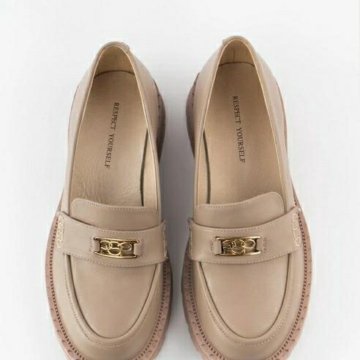 Лоферы женские