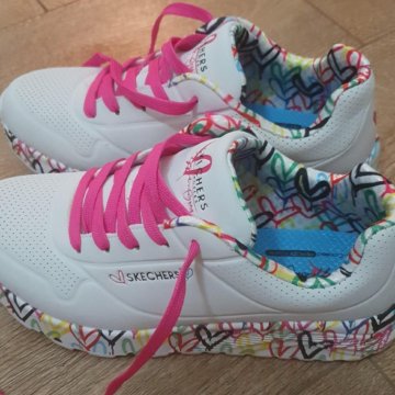 кросовки женские 36,5