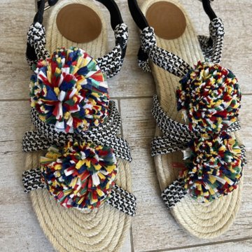 Сандалии Bimba & Lola, р 39 (Испания)