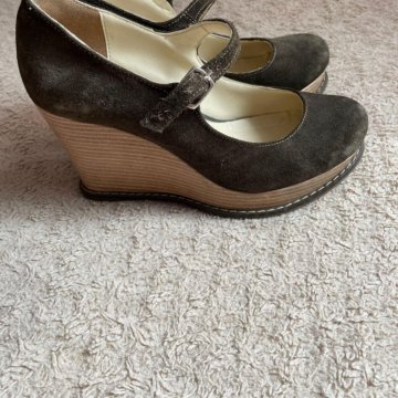 Туфли замшевые 36 размер