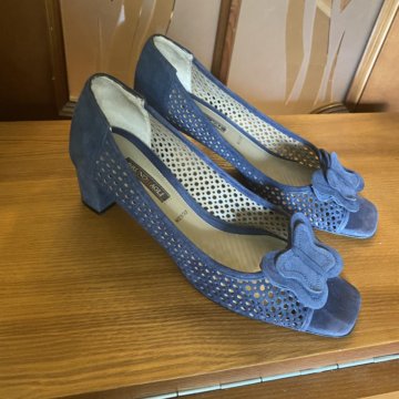 Туфли- босоножки натуральная замша Италия 39,5-40