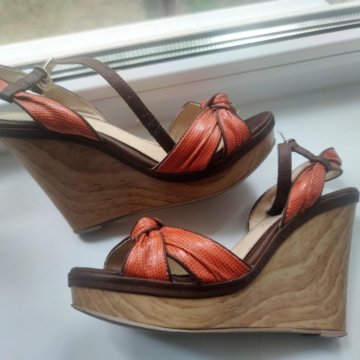 Босоножки Carnaby 38 размер