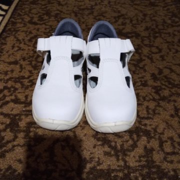 Спецобувь, полуботинки (сандалии) с металлическим