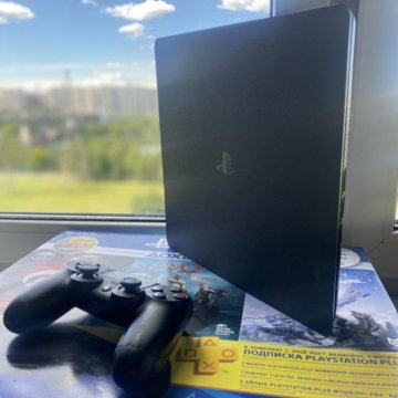 PlayStation 4 slim 1 tb