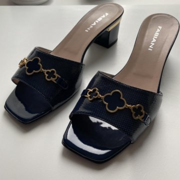 Новые босоножки Fabiani
