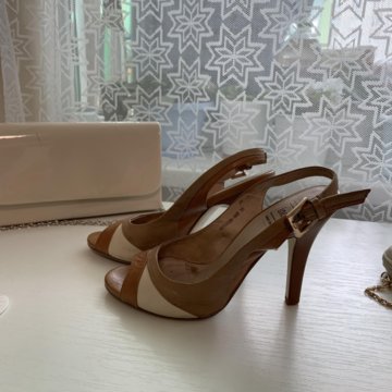 Lookhere Босоножки, 35 размер