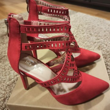 Замшевые туфли