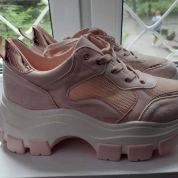 Кроссовки 39 размера