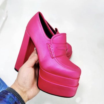 Туфли на платформе и каблуках